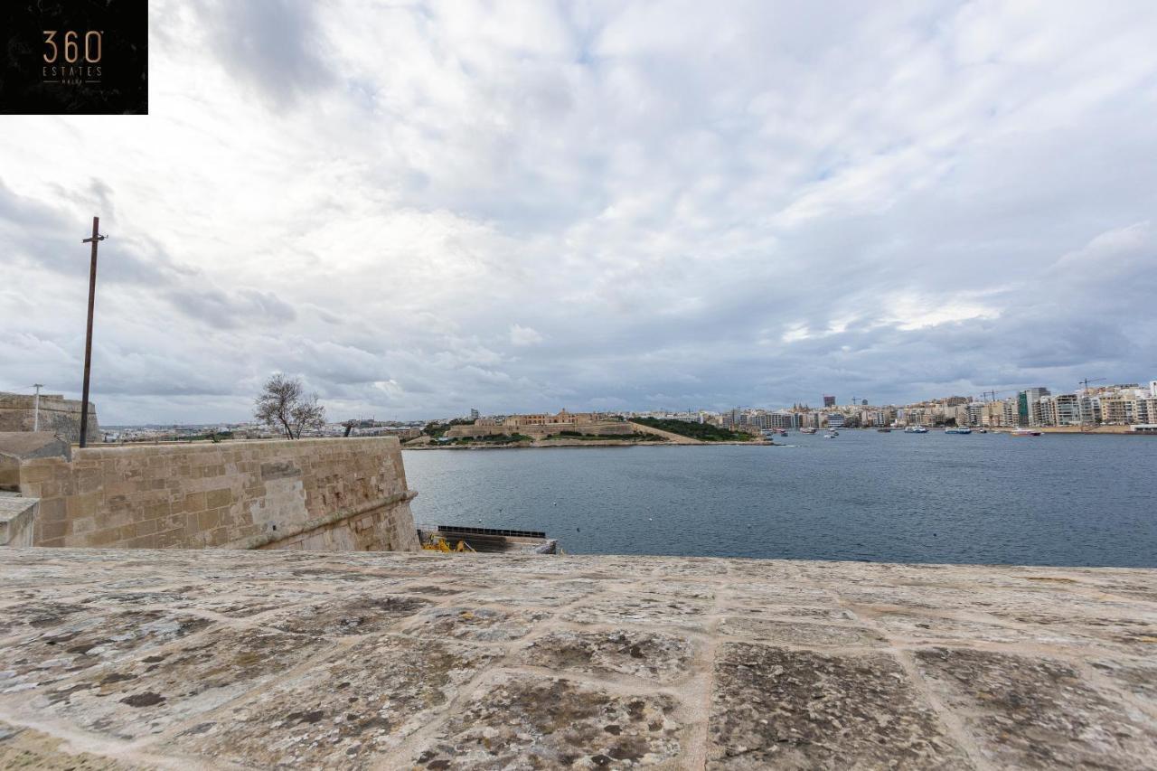 Seafront - Top Location, Top Floor With Wifi & Ac By 360 Estates Valeta Exterior foto