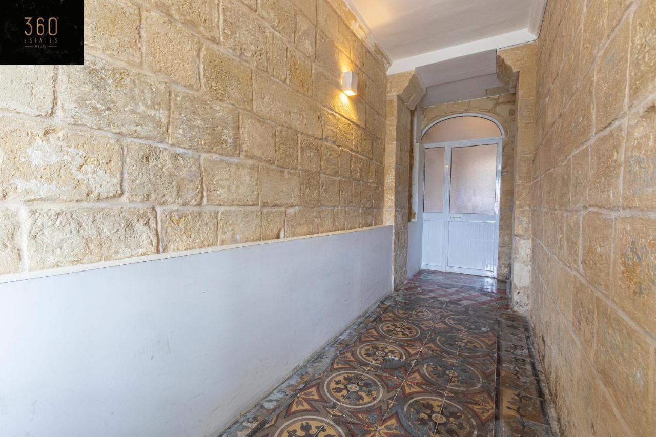 Seafront - Top Location, Top Floor With Wifi & Ac By 360 Estates Valeta Exterior foto