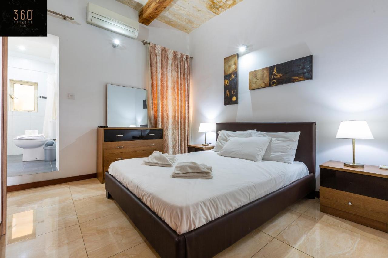 Seafront - Top Location, Top Floor With Wifi & Ac By 360 Estates Valeta Exterior foto