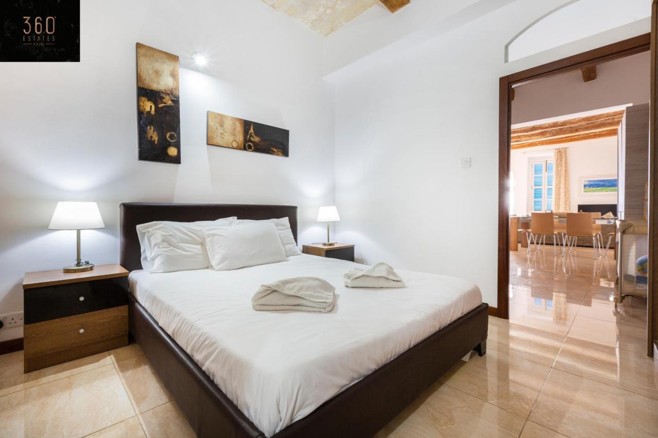 Seafront - Top Location, Top Floor With Wifi & Ac By 360 Estates Valeta Exterior foto